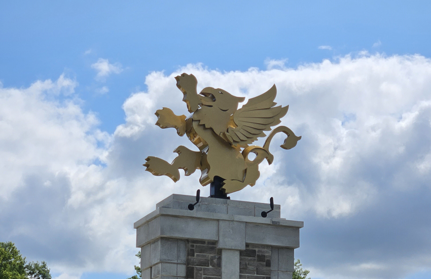 Griffin sculpture on pillar