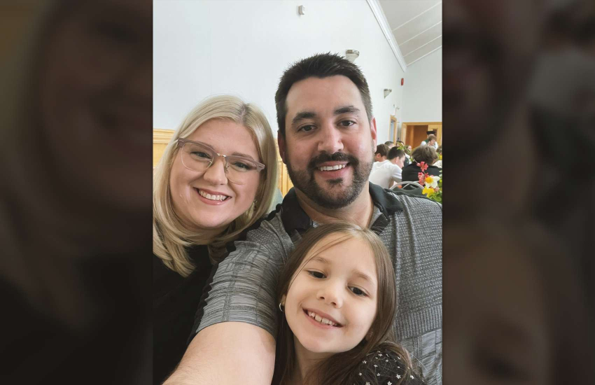 Lainey McMahon is joined by her father Alex, and mother Stefani in a photo posted to a GoFundMe fundraising page