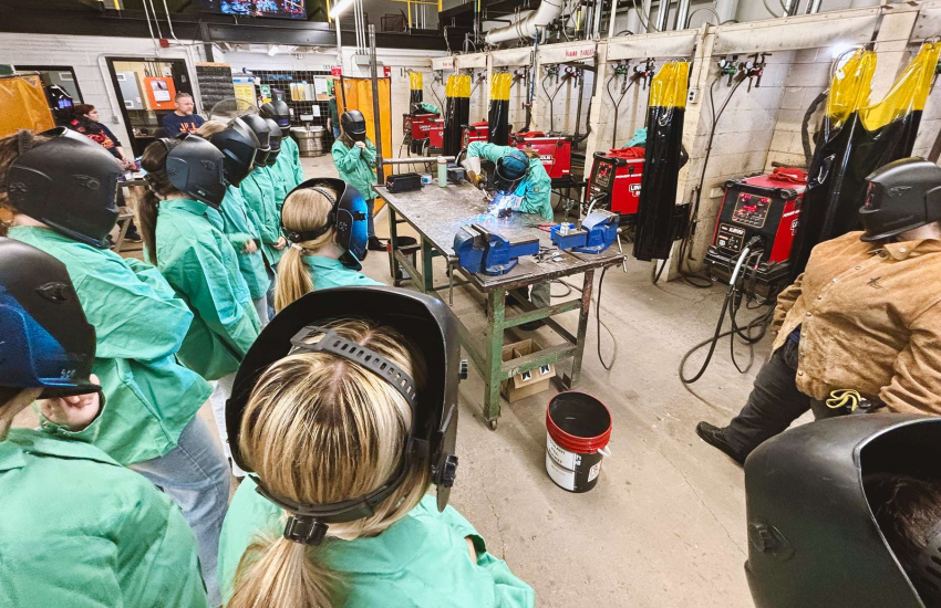 High school students building boxes at the Welding segment at Jill of All Trades