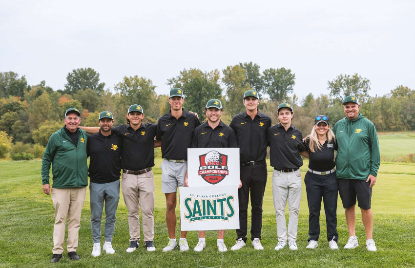 The entire St. Clair Saints Men's and Women's Golf team 