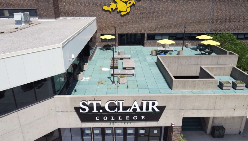 The Ontario government is providing a total of $729,389 to help increase access to mental health and addiction services for students enrolled at the various campuses of St. Clair College and the University of Windsor. 