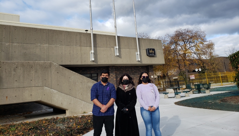 St. Clair College raised the purple flag Monday, in recognitoin of two campaigns by Hiatus House to raise awareness about woman abuse.