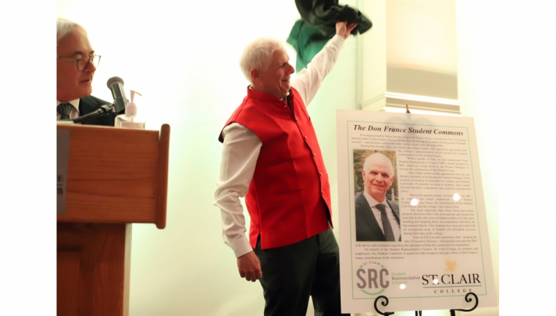 A long-time student advocate who has served St. Clair students for over 25 years was recently honoured by seeing a portion of the Student Centre at Windsor’s main campus named for him.