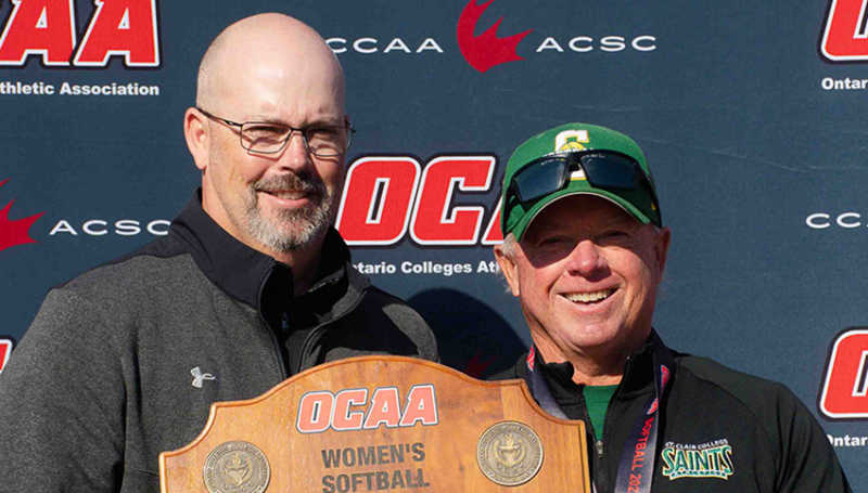 Doug Wiseman getting plaque