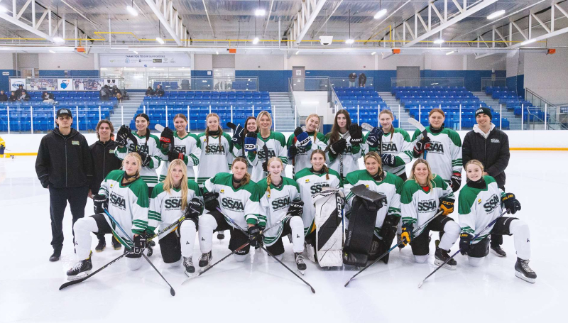 The Saints women's extramural hockey team